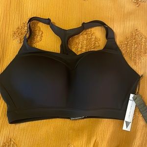 Victoria Secret on Point Bra 34DD